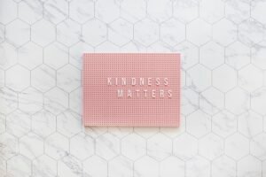 Celebrando El Día Mundial De La Bondad: Pequeños Gestos Que Transforman Vidas